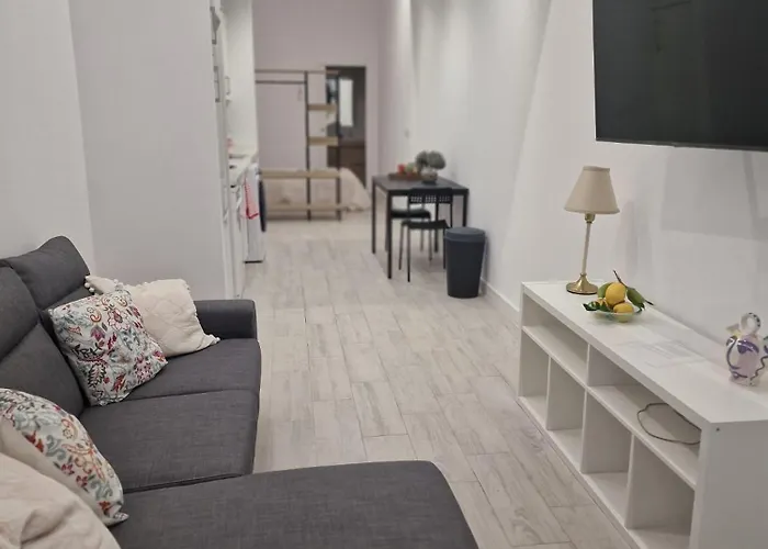 Acueducto Apartment *